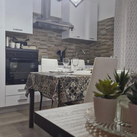 Casa Vacanze Sul Corso Giarre Exteriör bild